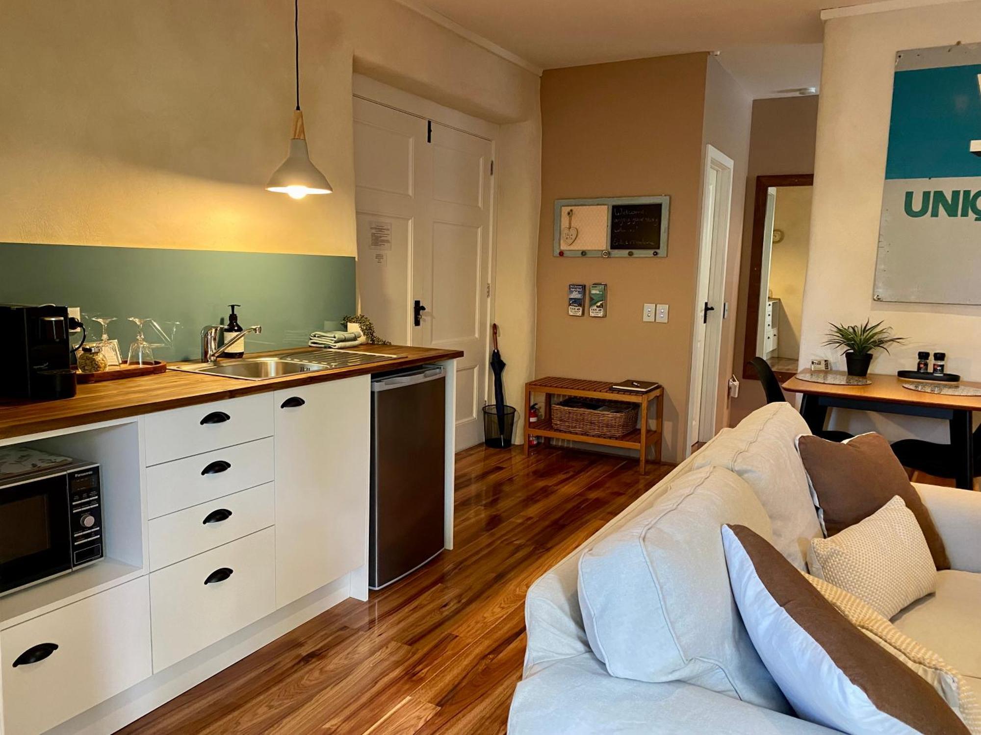 Woodstock Suite Нельсон Экстерьер фото
